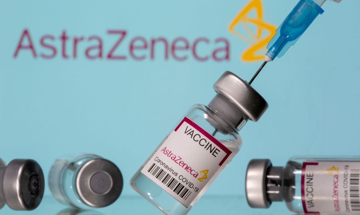 Canadá desaconselha AstraZeneca a pessoas com problema sanguíneo raro