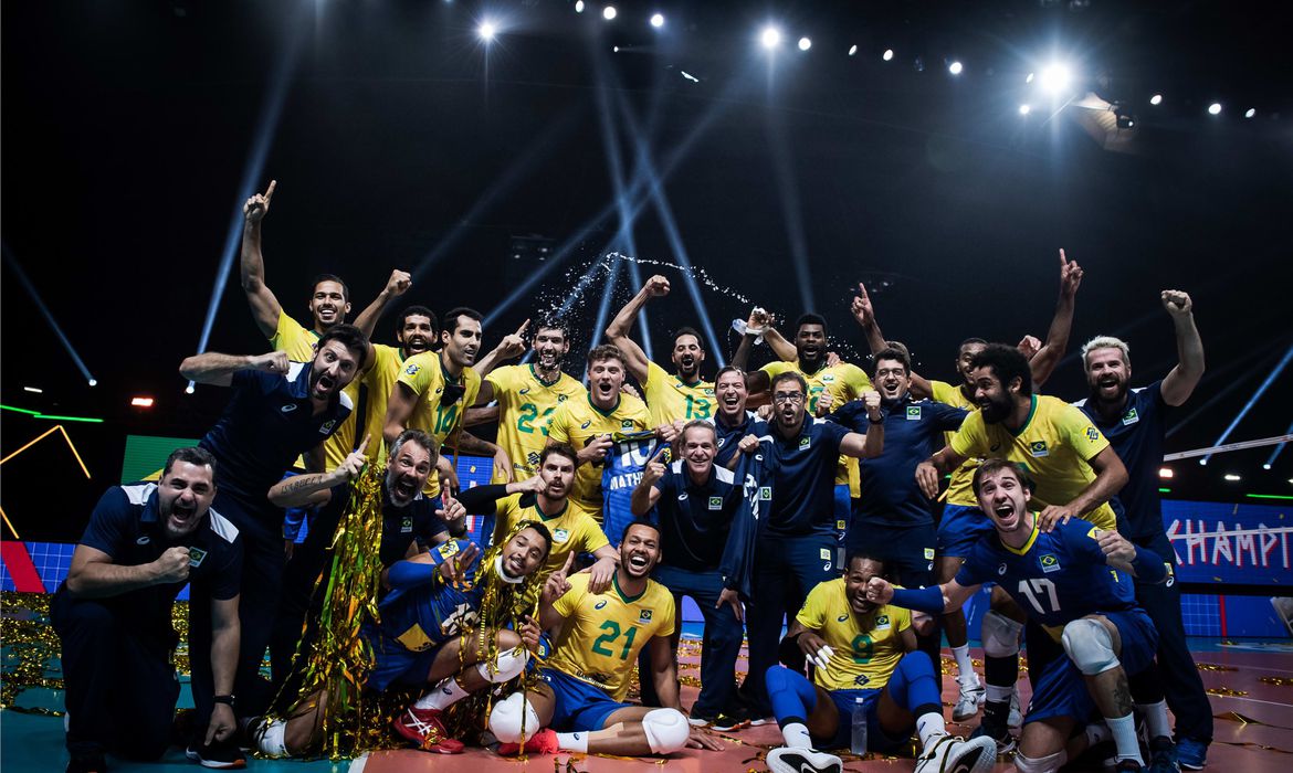 Brasil vence Polônia e conquista Liga das Nações de vôlei